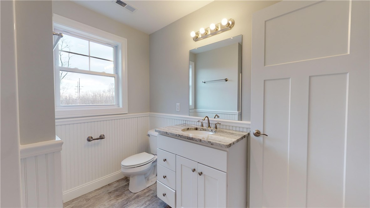 125 Harbor Ridge Lane Tiverton, RI 02878 - Photo 13 of 21 Common Bath on Second Floor.