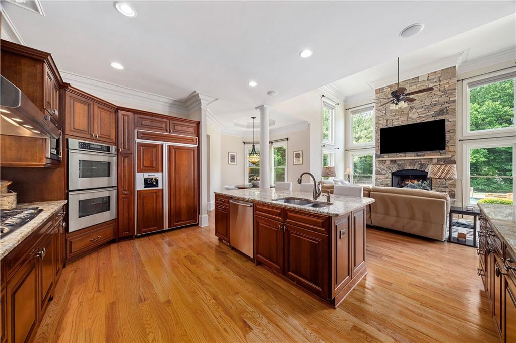 120 Roxbury Row Milton, GA 30004 - Photo 28 of 94