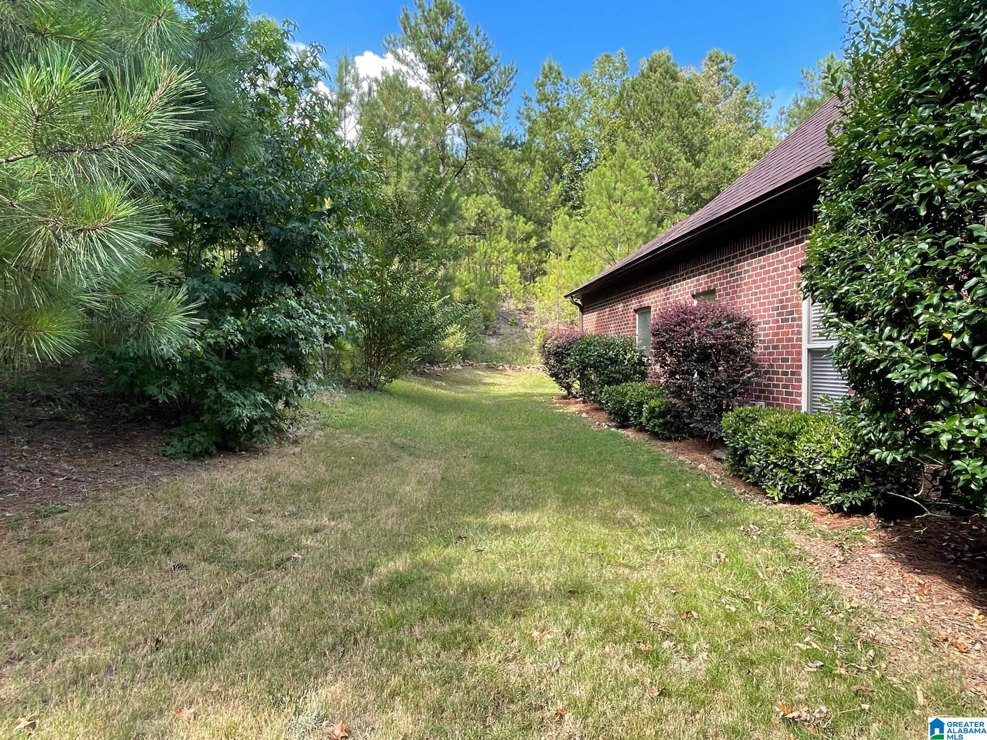 400 Ballantrae Road Pelham, AL 35124 - Photo 4 of 19