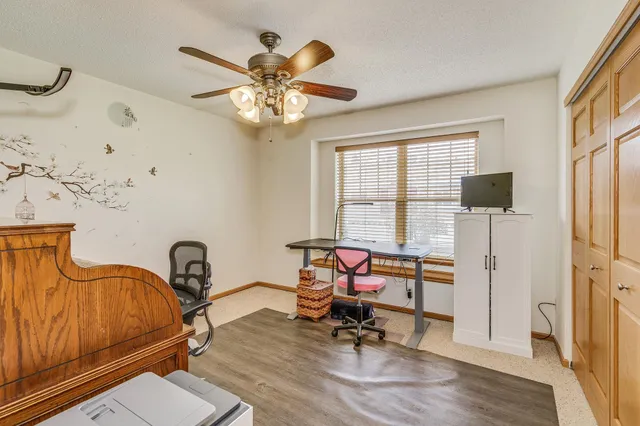 $344,999 | 3143 Frontier Drive, Woodbury, MN 55129