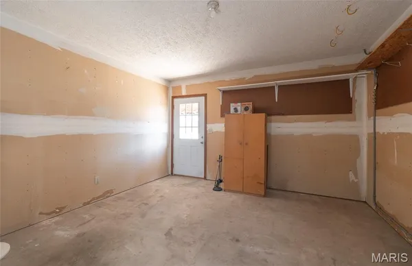 $350,000 | 14395 Torpedo Drive, St. Robert, MO 65584