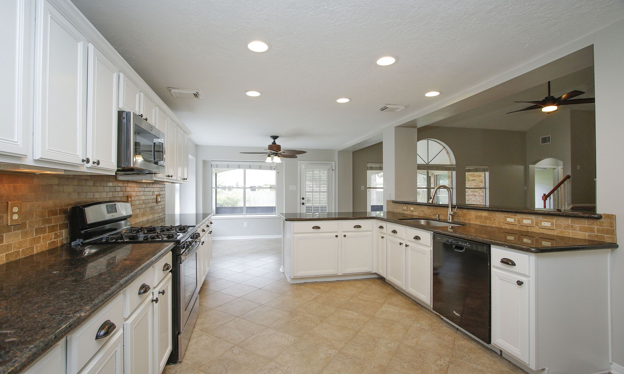 1915 West Welsford Drive Spring, TX 77386 - Photo 21 of 48