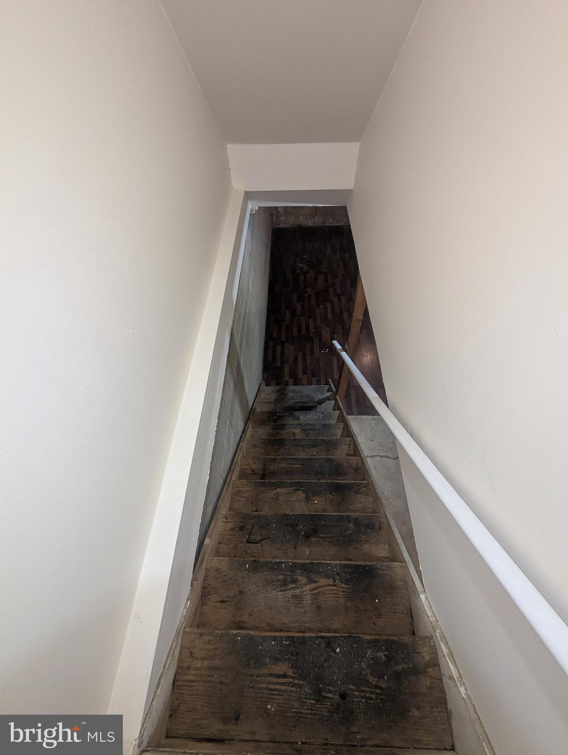 1624 West Diamond Street Philadelphia, PA 19121 - Photo 34 of 38 a view of entryway