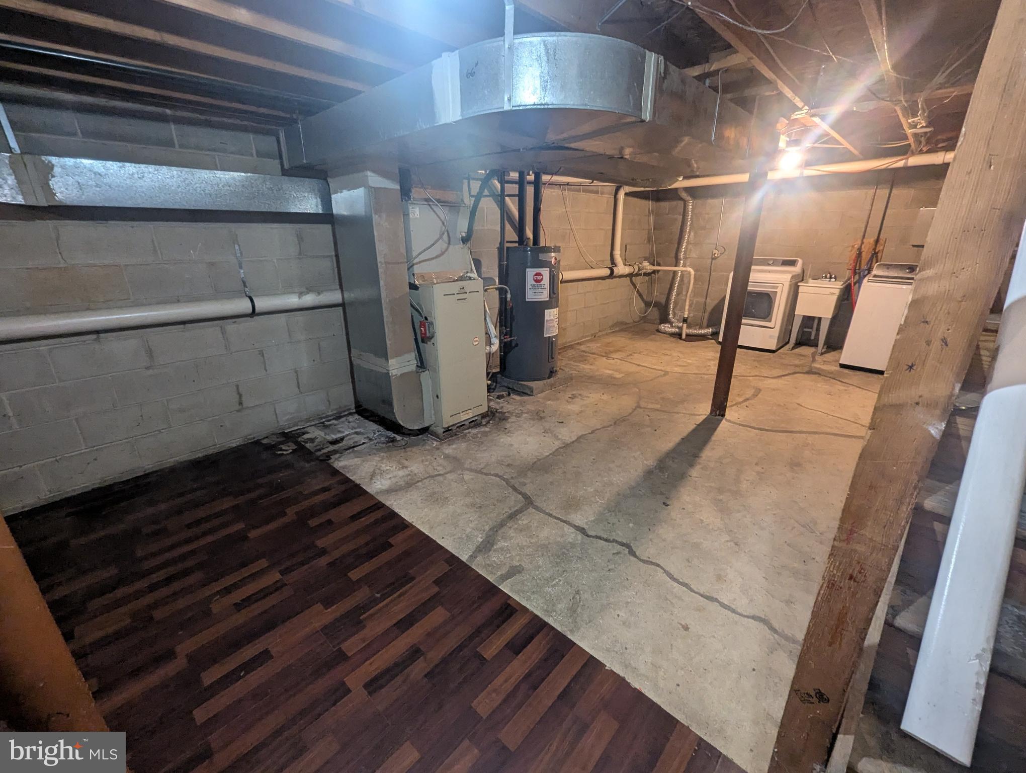 1624 West Diamond Street Philadelphia, PA 19121 - Photo 38 of 38 a view of utility room