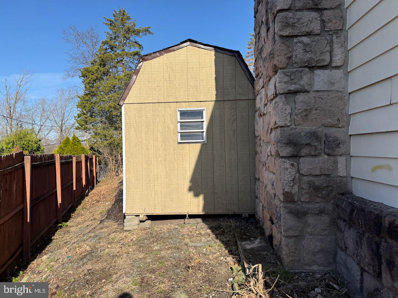 1462 Snell Road Pottstown, PA 19464 - Photo 23 of 33 Shed
