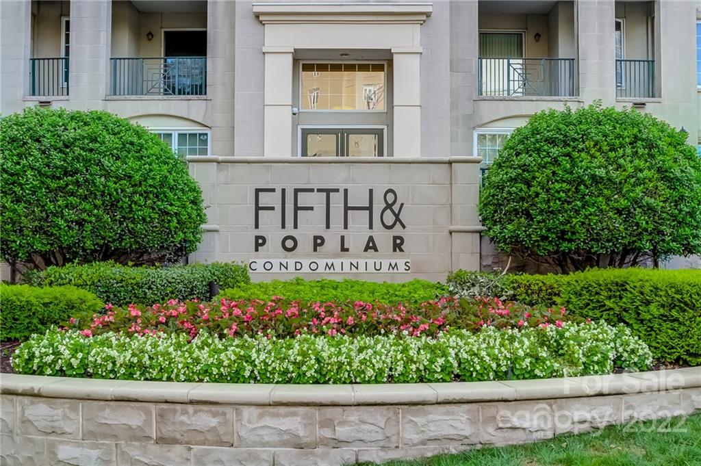 300 West 5th Street, Unit 339 Charlotte, NC 28202 - Photo 1 of 40 front view of a house
