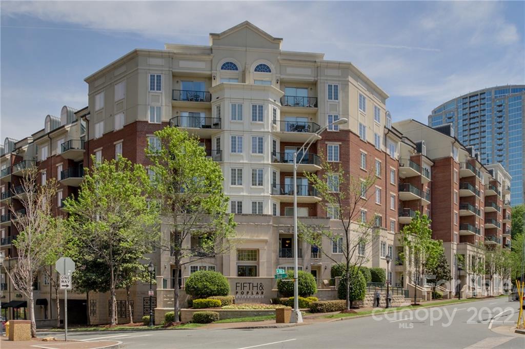300 West 5th Street, Unit 339 Charlotte, NC 28202 - Photo 24 of 40 front view of a building