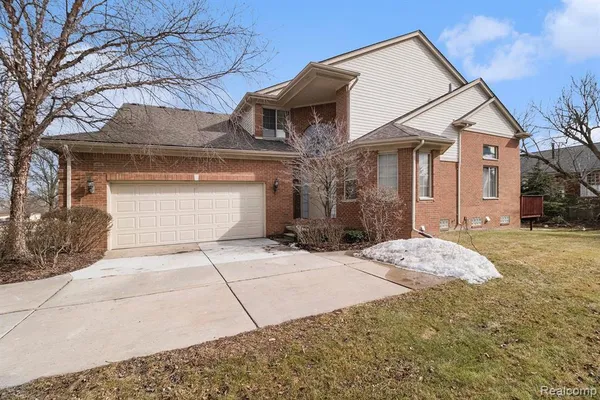 $535,000 | 1028 Maya Court, Troy, MI 48085