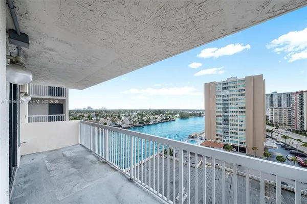 $525,000 | 1500 South Ocean Drive, Unit G10, Hollywood, FL 33019