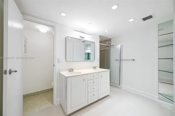 $525,000 | 1500 South Ocean Drive, Unit G10, Hollywood, FL 33019