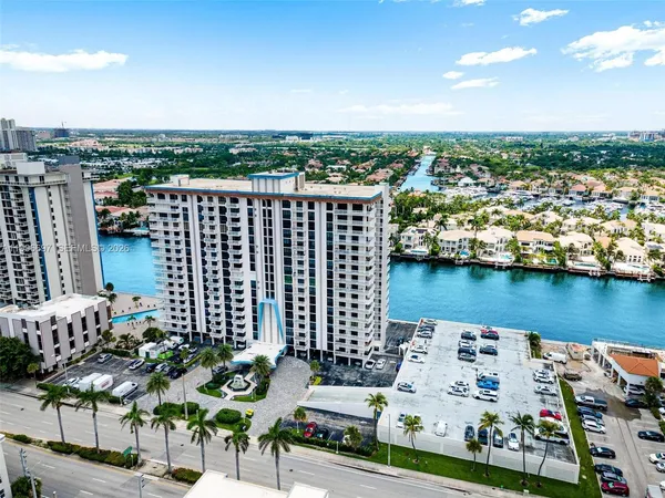 $525,000 | 1500 South Ocean Drive, Unit G10, Hollywood, FL 33019