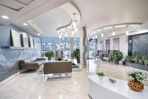 $525,000 | 1500 South Ocean Drive, Unit G10, Hollywood, FL 33019