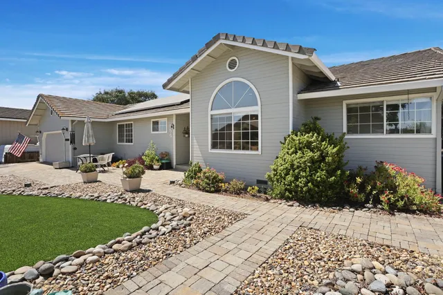 $484,500 | 556 Blue Herron Court, Valley Springs, CA 95252