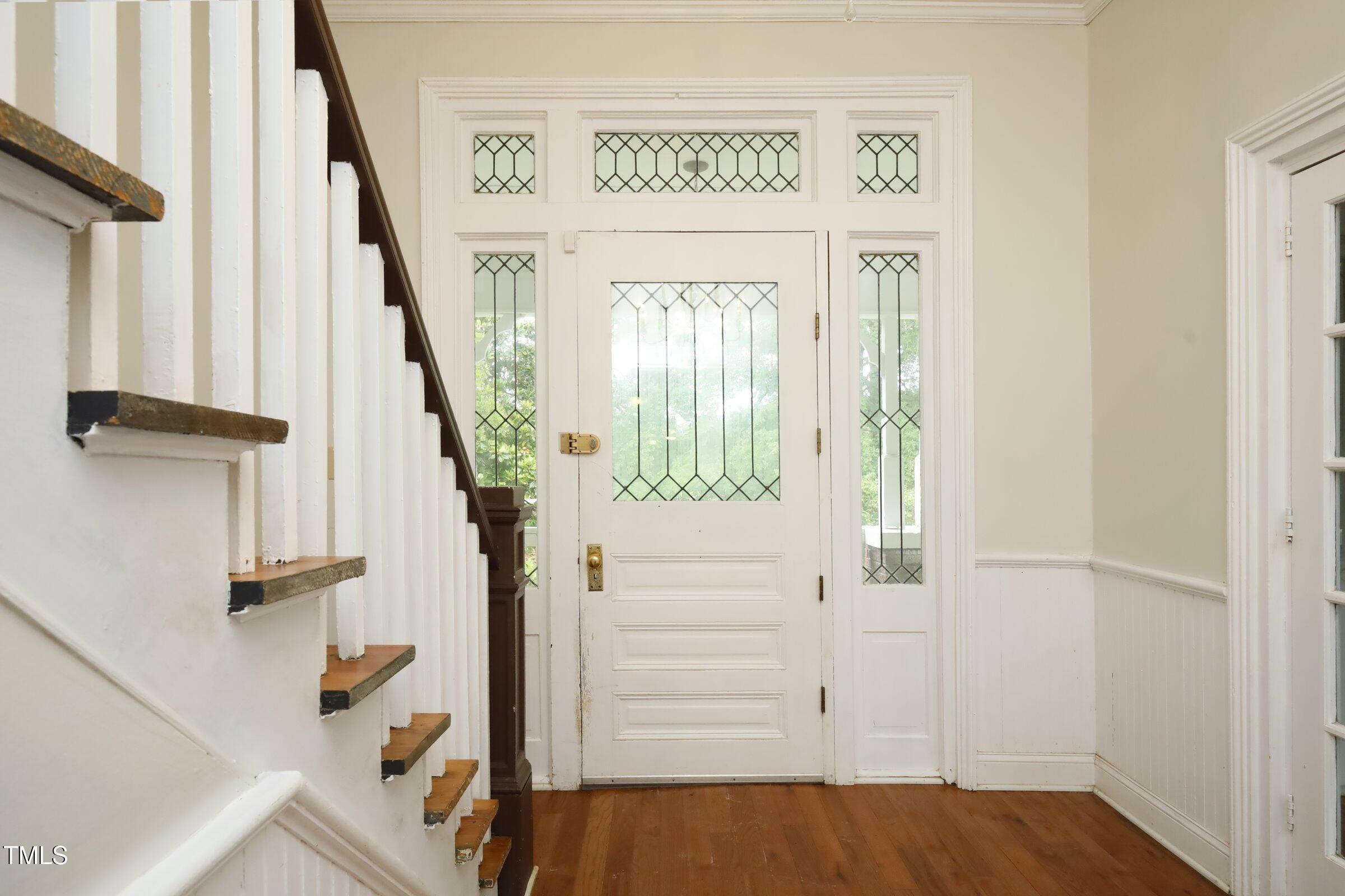 7129 Dexter Road Oxford, NC 27565 - Photo 17 of 85 13Foyer