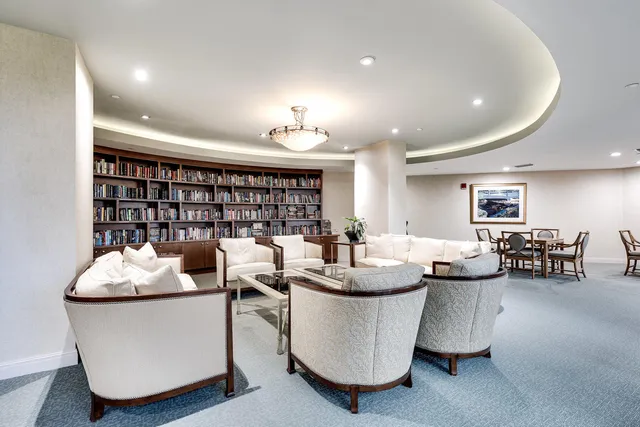 $1,600,000 | 3000 North Ocean Drive, Unit PHA, Singer Island, FL 33404