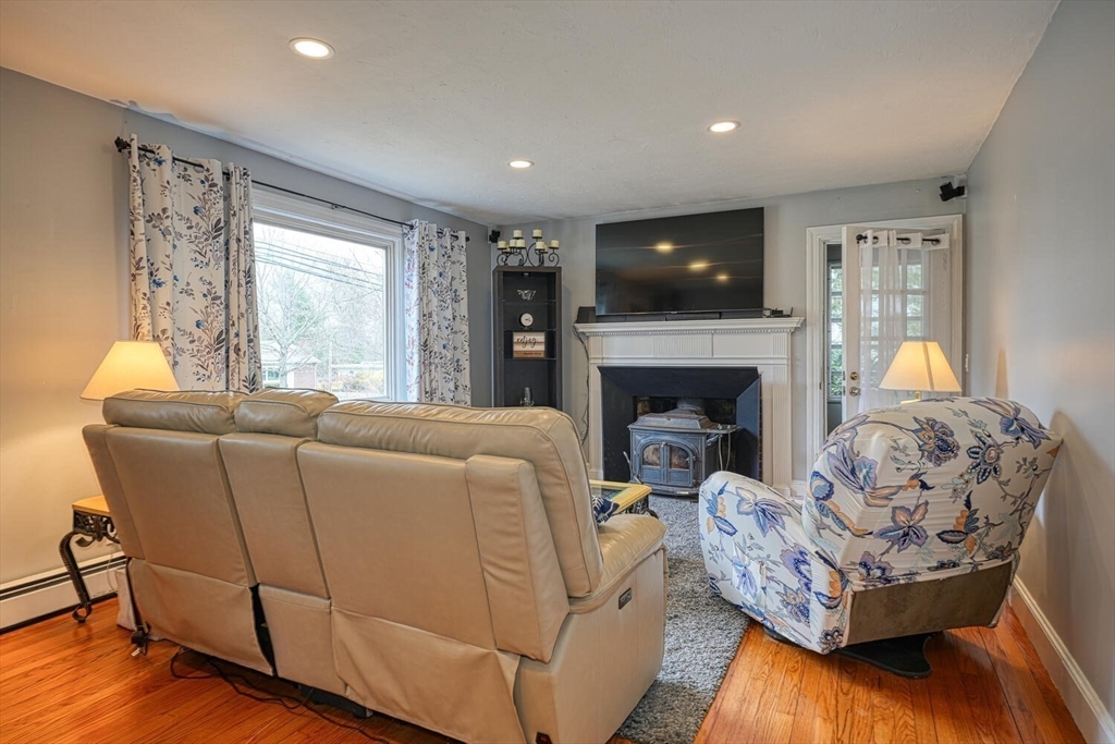 43 Cape Road Mendon, MA 01756 - Photo 13 of 19 Gallery Image 13