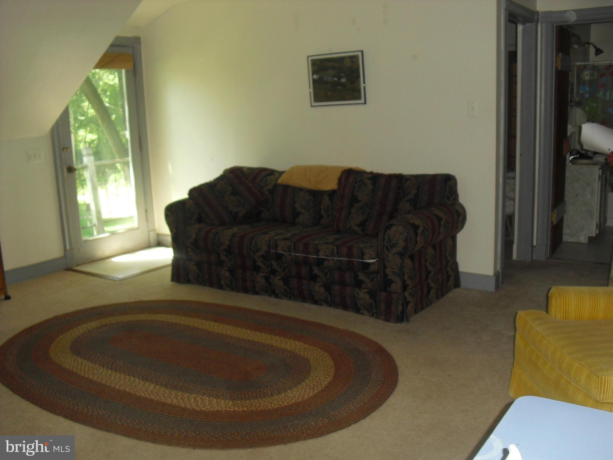 1561 Leetown Road Summit Point, WV 25446 - Photo 9 of 29 Living Room