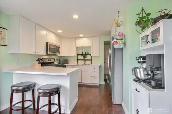 $575,000 | 10644 2nd Place Southwest, Seattle, WA 98146