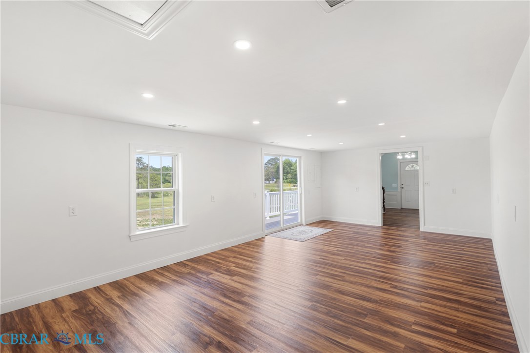 9632 Rowes Point Road Hayes, VA 23072 - Photo 11 of 48