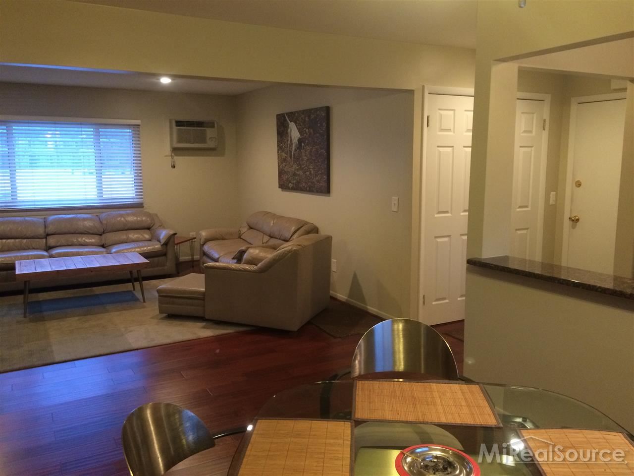 1097 Tienken Court, Unit 102 Rochester, MI 48306 - Photo 4 of 12