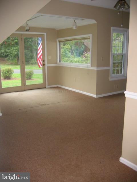 5212 Sharps Point Road Salisbury, MD 21801 - Photo 4 of 18 Gallery Image 4