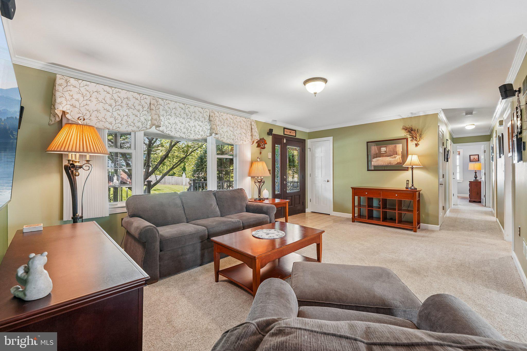 739 Ash Road Trappe, PA 19426 - Photo 8 of 51 Living Room