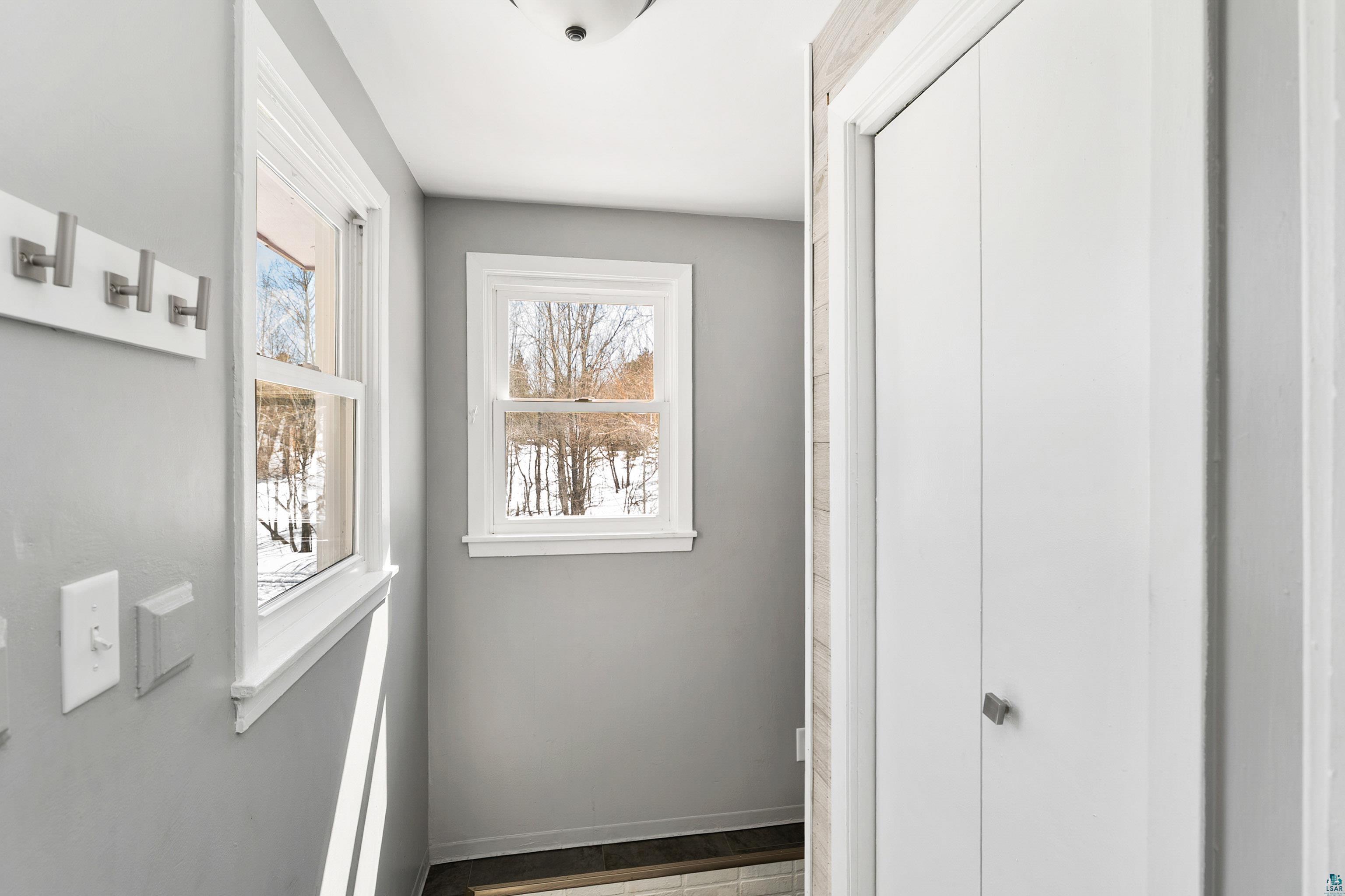 2887 Hutchinson Road Duluth, MN 55811 - Photo 12 of 30