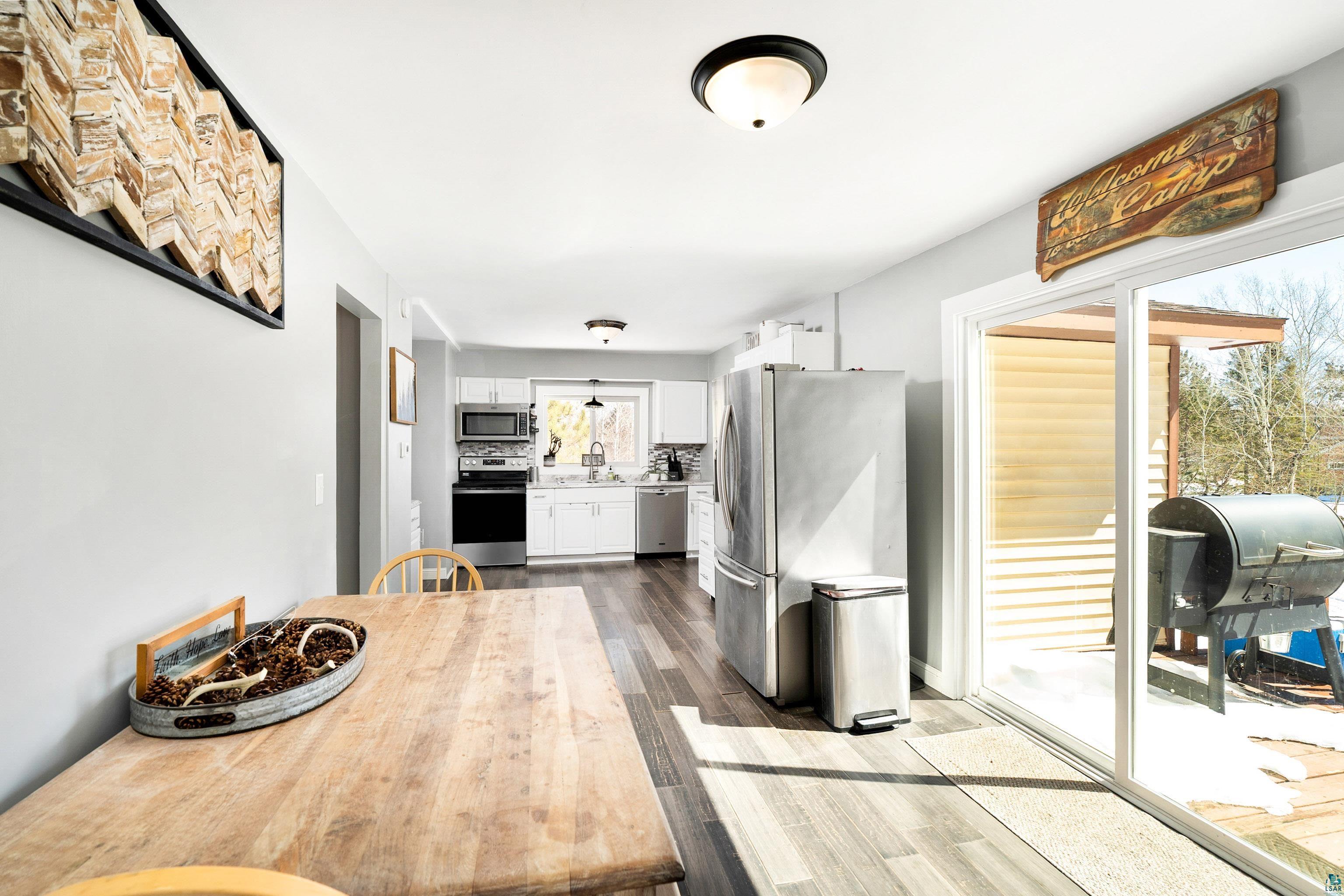 2887 Hutchinson Road Duluth, MN 55811 - Photo 5 of 30