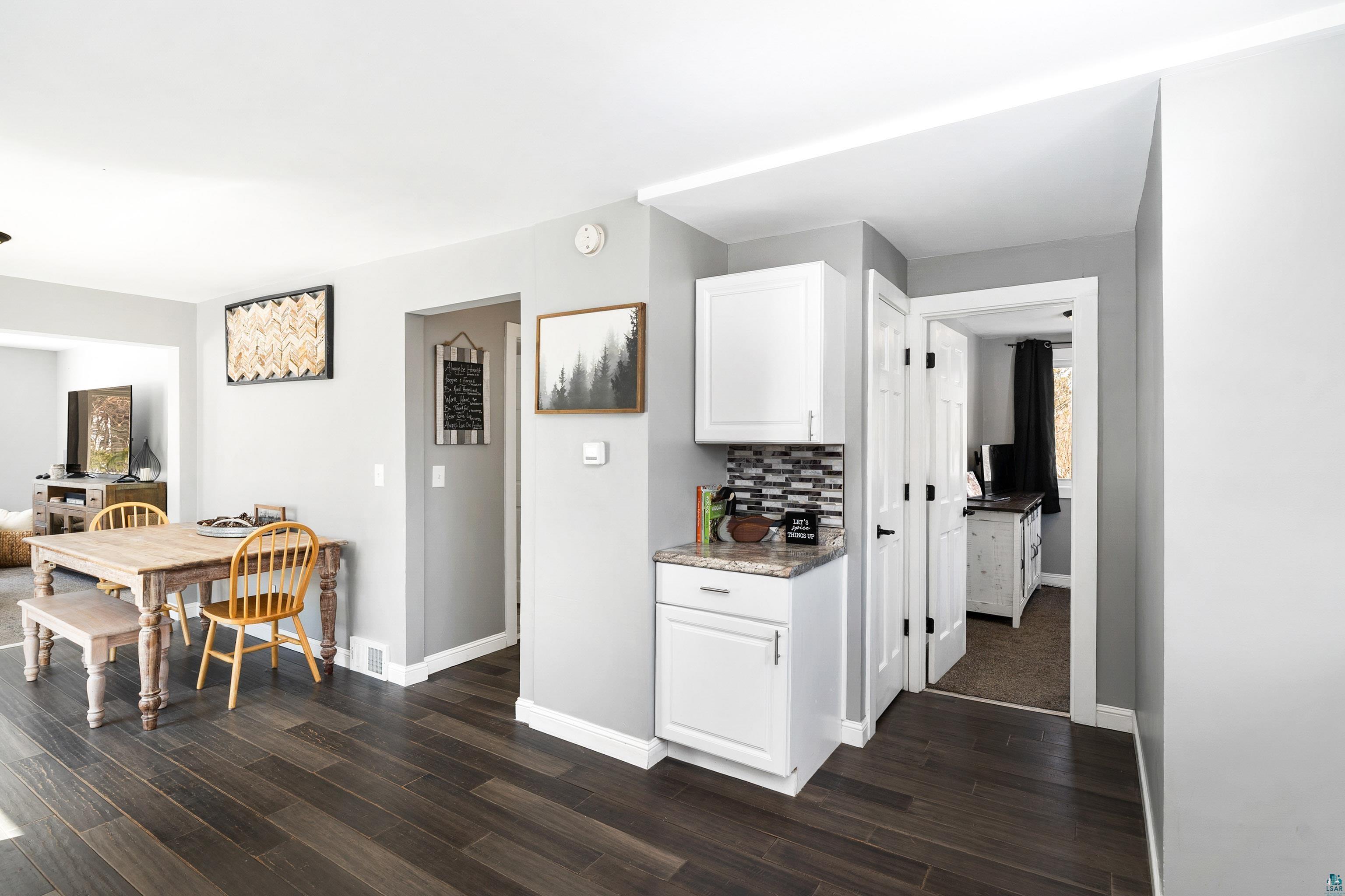 2887 Hutchinson Road Duluth, MN 55811 - Photo 8 of 30