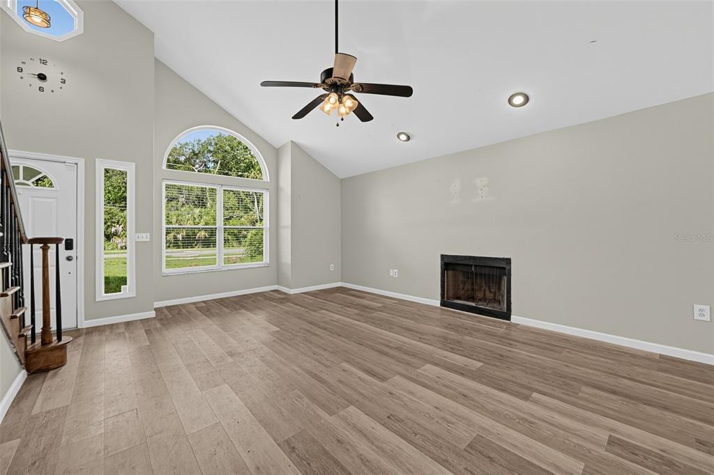 45 Hayes Road Winter Springs, FL 32708 - Photo 3 of 27 Gallery Image 3