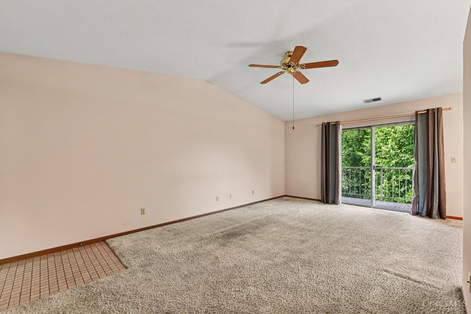 5354 Werk Road, Unit 8 Cincinnati, OH 45248 - Photo 4 of 27 Gallery Image 4