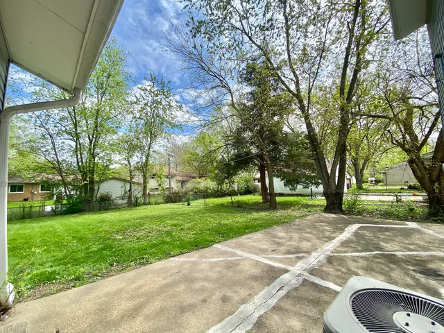 $214,000 | 903 Blackhawk Drive, University Park, IL 60484