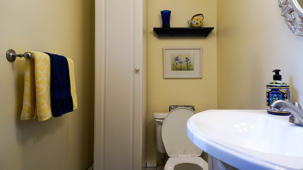46 Ashcroft Road Medford, MA 02155 - Photo 8 of 15
