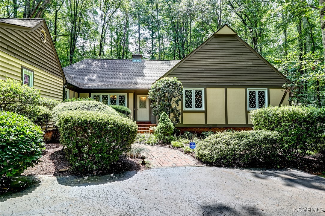 2440 Camelback Road Chesterfield, VA 23236 - Photo 2 of 35