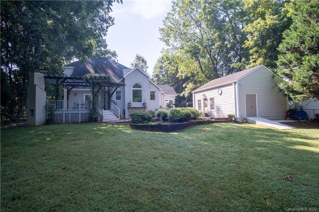 1844 Harris Road Charlotte, NC 28211 - Photo 26 of 29 a view of a house with backyard and garden