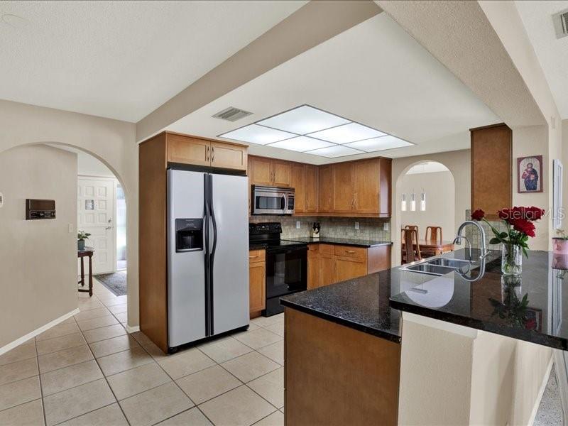 11235 Apache Place Largo, FL 33774 - Photo 13 of 34