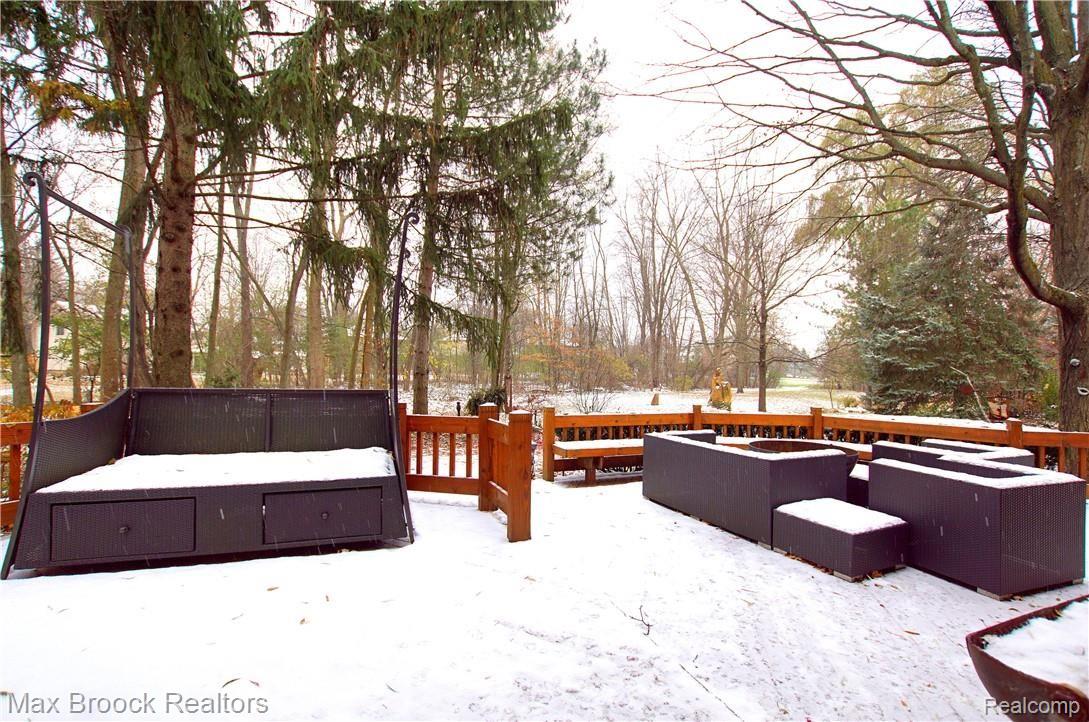 35145 Old Timber Road Farmington, MI 48331 - Photo 41 of 48 DSC00232.JPG