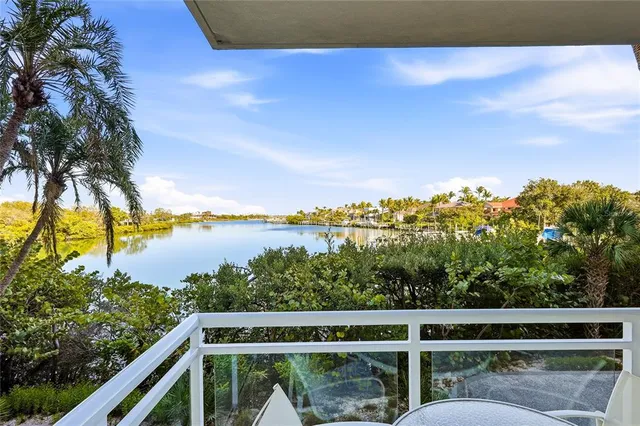 $750,000 | 225 Sands Point Road, Unit 7101, Longboat Key, FL 34228