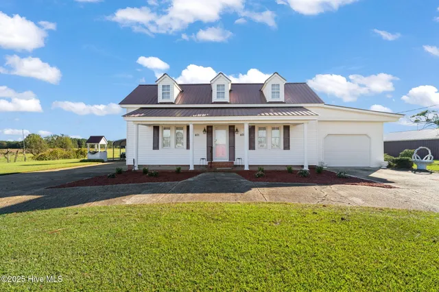 $699,900 | 401 Allens Crossroads Road, Four Oaks, NC 27524