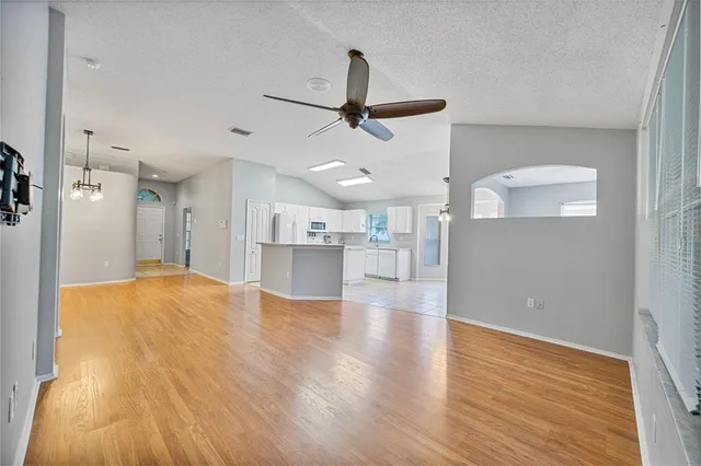 $364,900 | 3022 Beaver Pond Trail, Valrico, FL 33596