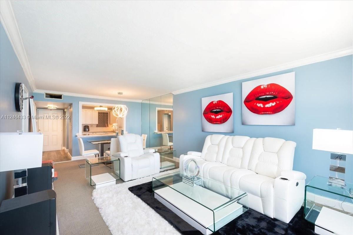 400 North Surf Road, Unit 902 Hollywood, FL 33019 - Photo 5 of 15 Gallery Image 5