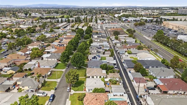 $795,000 | 12752 Cowley Avenue, Downey, CA 90242