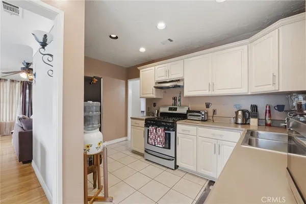 $795,000 | 12752 Cowley Avenue, Downey, CA 90242