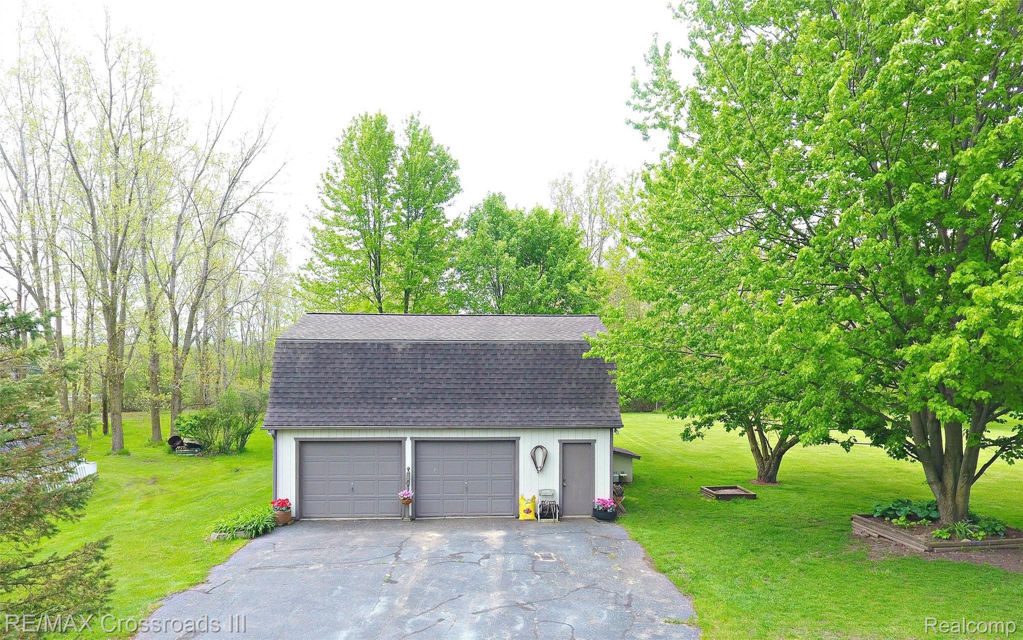 jHull_Rd_Pole_Barn[1].jpg