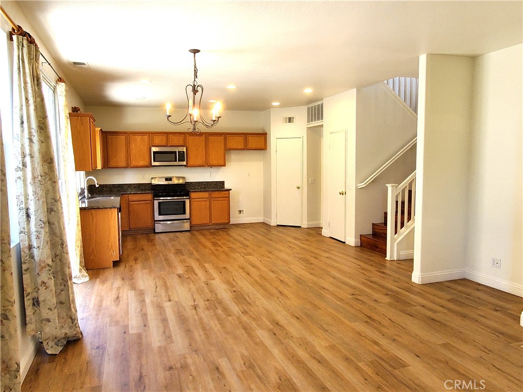 1828 Booth Court Fullerton, CA 92833 - Photo 6 of 36