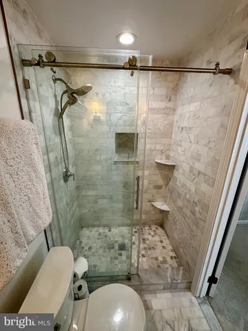 $4,750 | 3004 Marshall Street, Falls Church, VA 22042