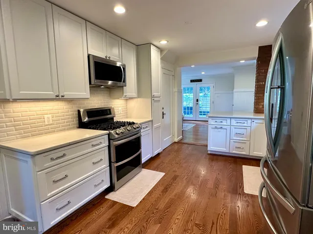 $4,750 | 3004 Marshall Street, Falls Church, VA 22042