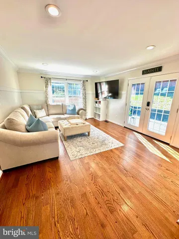 $4,750 | 3004 Marshall Street, Falls Church, VA 22042