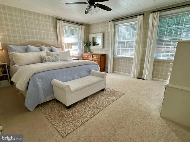 $4,750 | 3004 Marshall Street, Falls Church, VA 22042