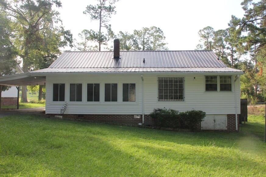 1411 State Rd S-38-244 Orangeburg, SC 29115 - Photo 7 of 17 IMG_9577